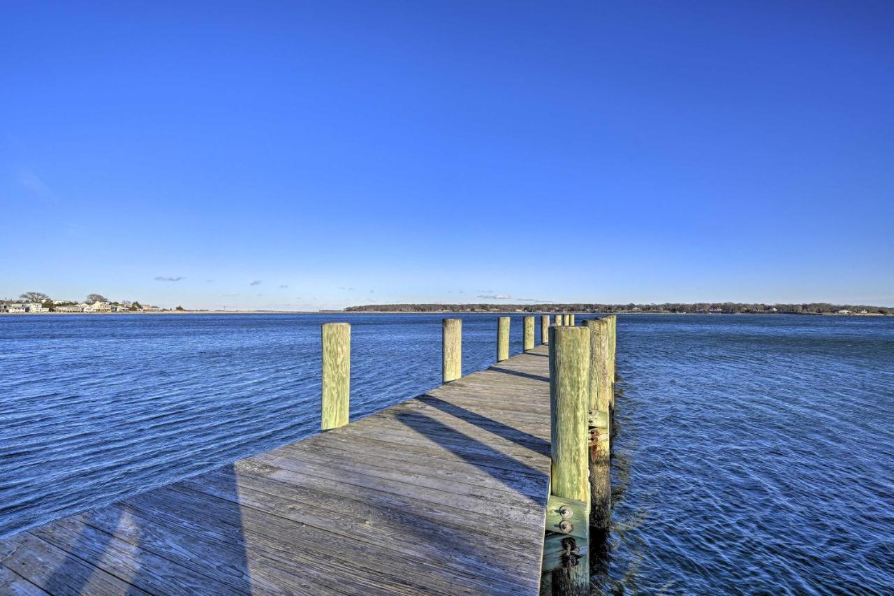 Bright Apartment - Half Mi To Greenport Harbor! Exterior foto